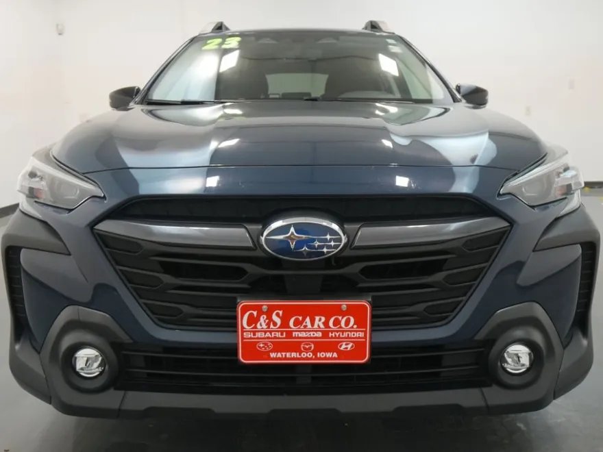 2023 Subaru Outback Premium photo 1