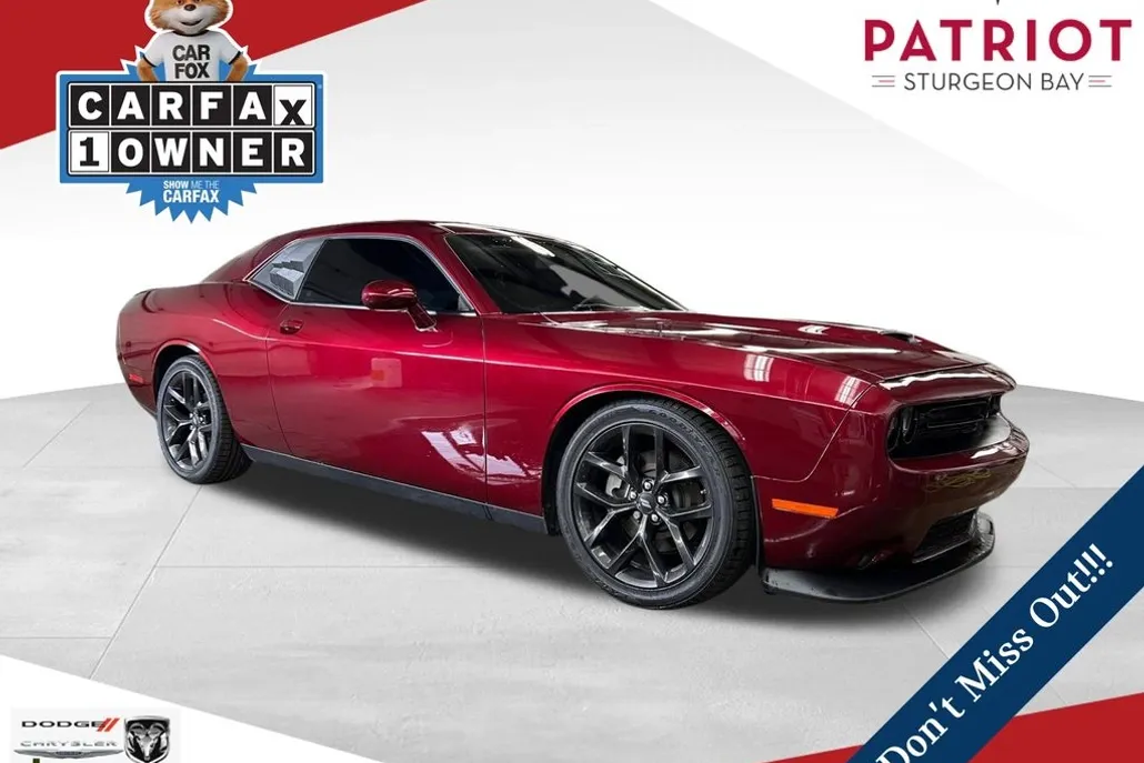 2023 Dodge Challenger GT photo 1
