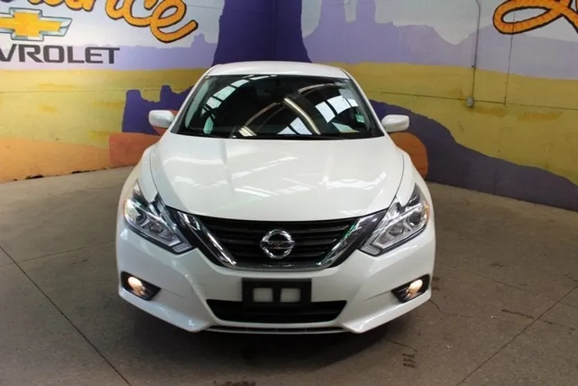 2016 Nissan Altima 2.5 S photo 1