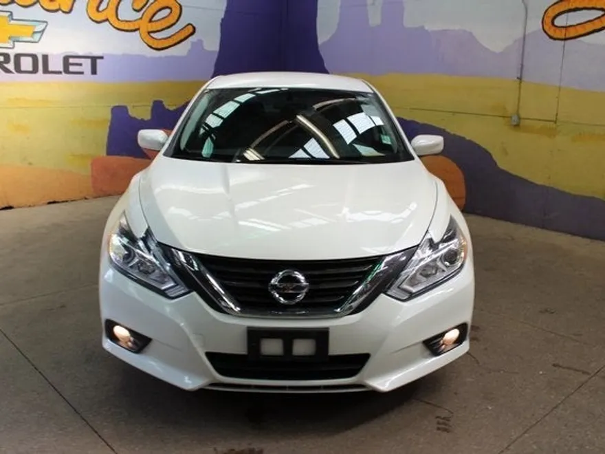 2016 Nissan Altima 2.5 S photo 1