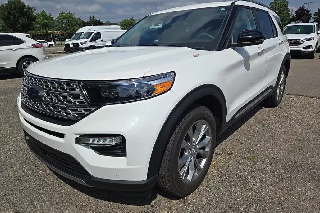 2023 Ford Explorer Limited photo 1
