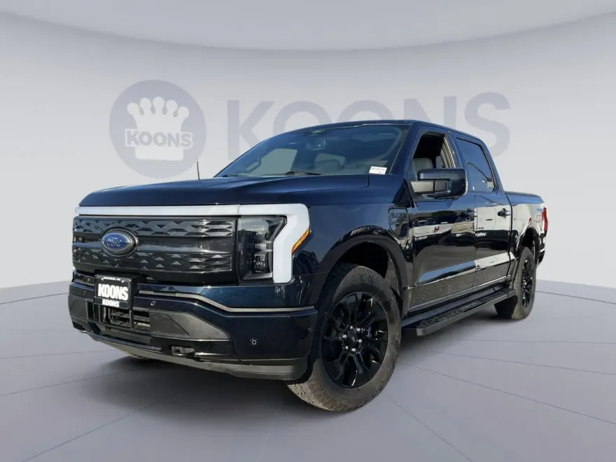 2022 Ford F-150 Lightning Platinum photo 1
