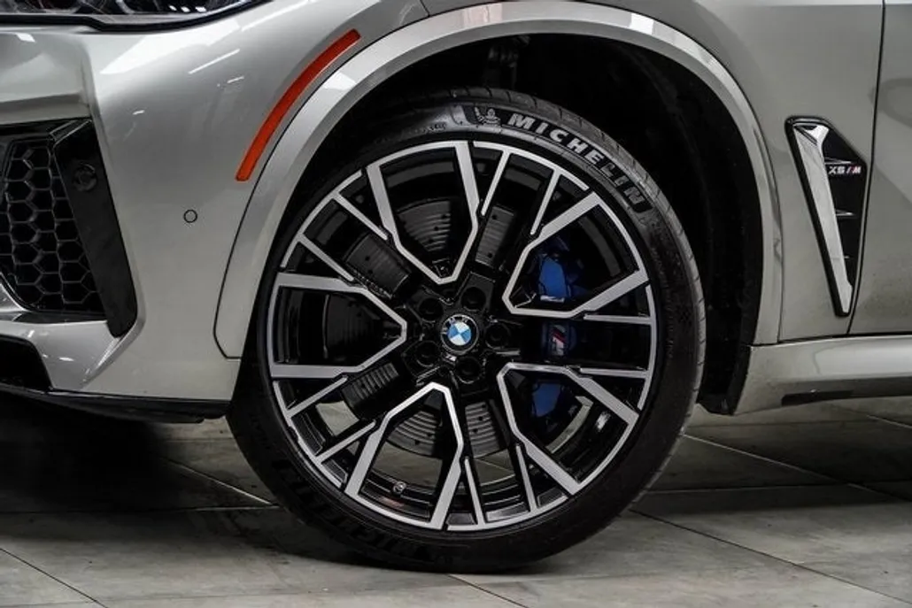 2021 Bmw X5 M photo 1