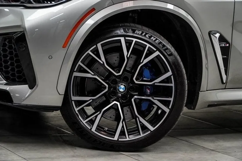 2021 Bmw X5 M photo 1