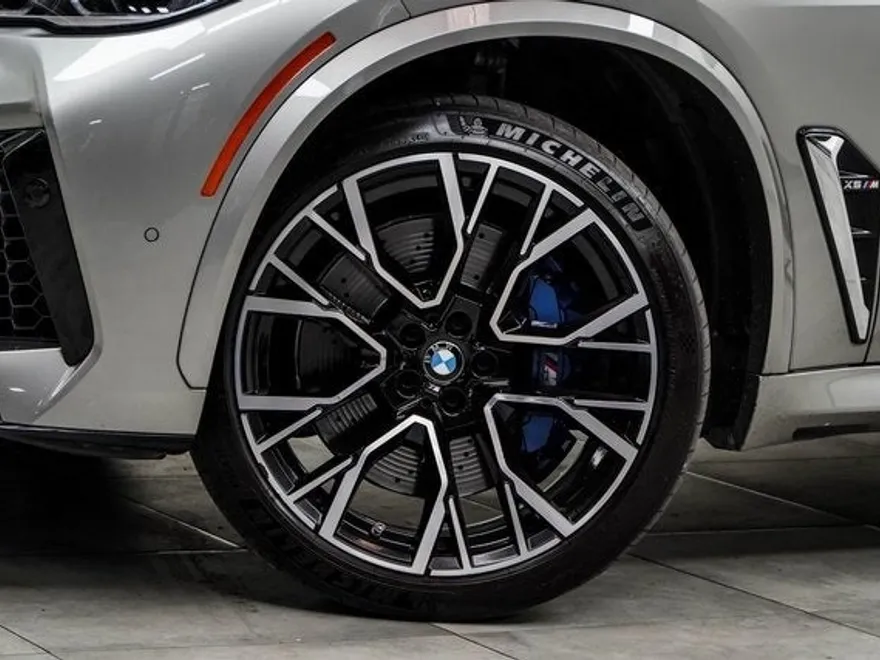 2021 Bmw X5 M photo 1
