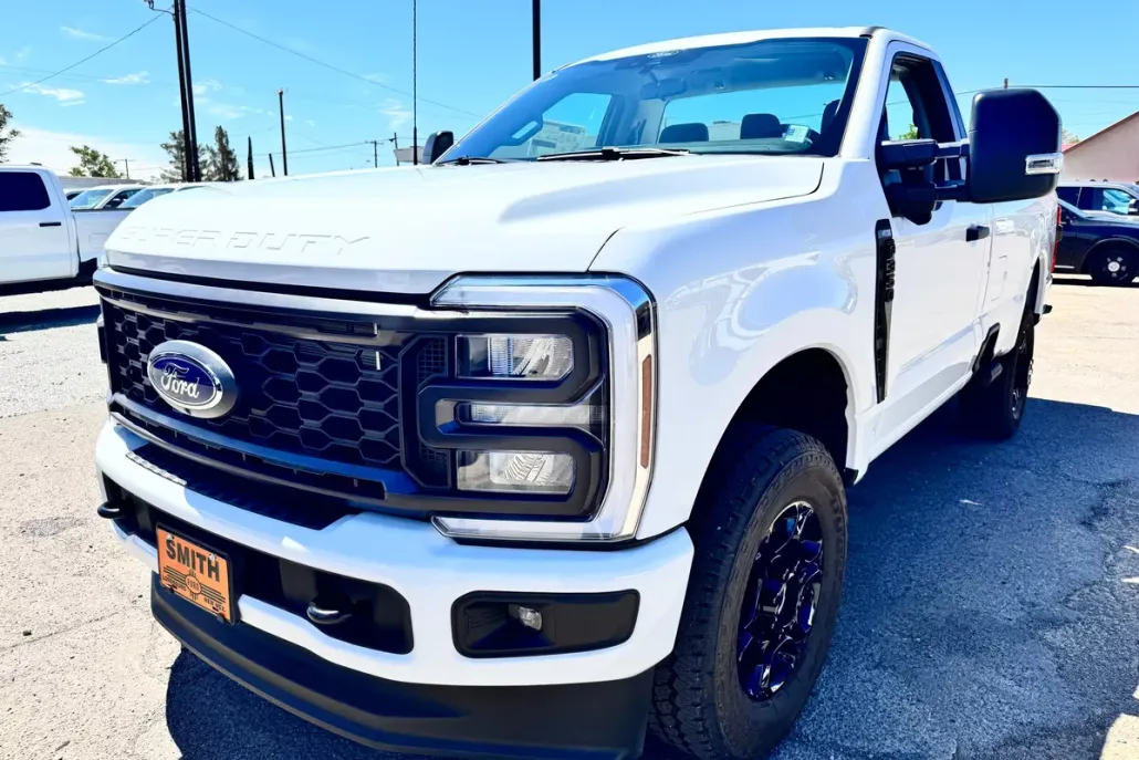 2025 Ford F-350 XL photo 1