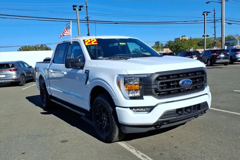 2022 Ford F-150 XLT photo 1
