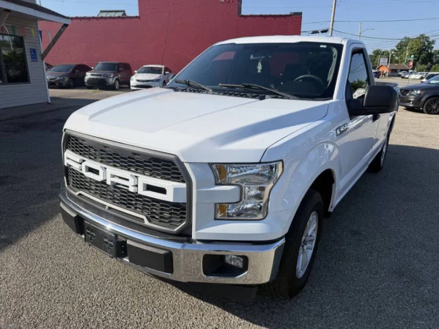 2017 Ford F-150 photo 1