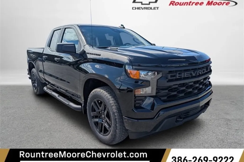 2026 Chevrolet Silverado 1500 Custom photo 1