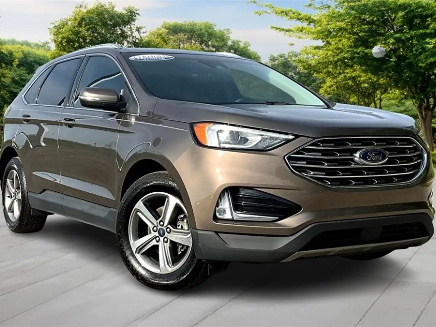 2019 Ford Edge SEL photo 1