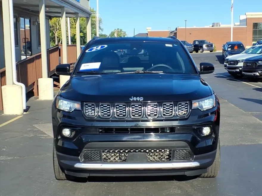 2024 Jeep Compass Limited photo 1
