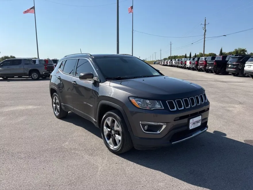 2020 Jeep Compass Limited photo 1