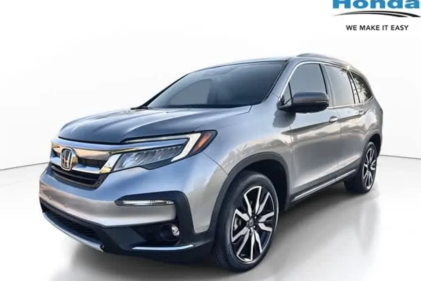 2020 Honda Pilot Touring photo 1