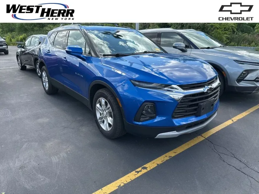 2019 Chevrolet Blazer Base 2LT photo 1