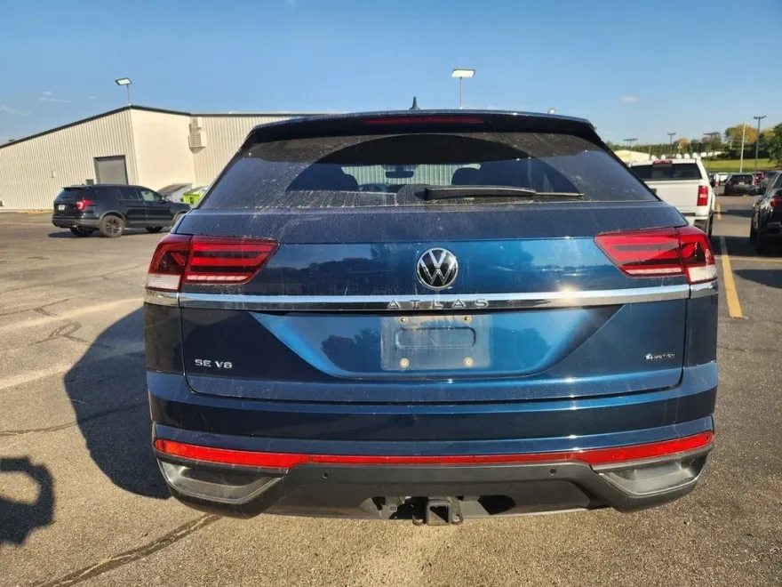2023 Volkswagen Atlas Cross Sport V6 SE Technology photo 1