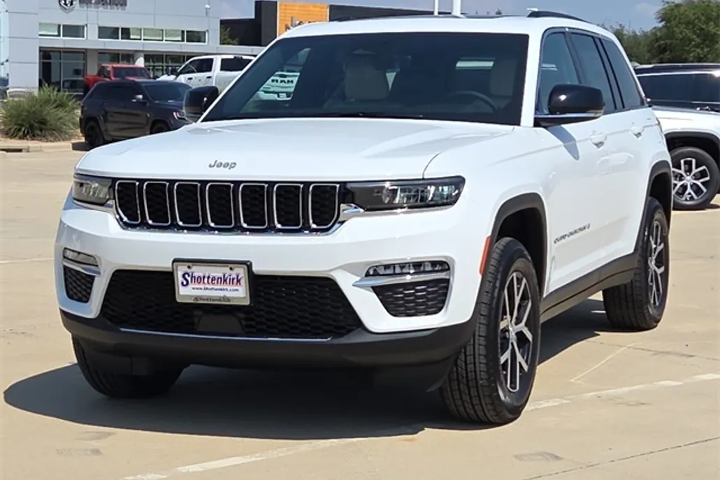 2025 Jeep Grand Cherokee Limited photo 1