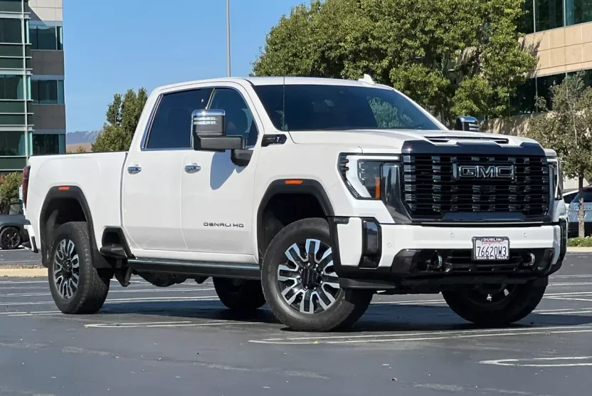 2024 Gmc Sierra 2500 HD Denali Ultimate photo 1