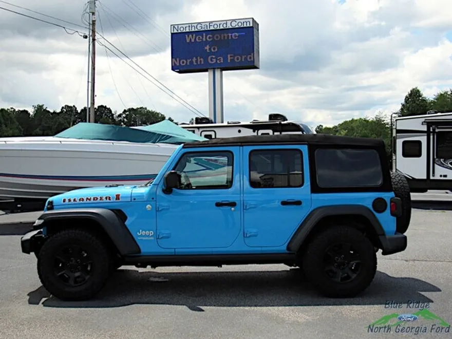 2021 Jeep Wrangler Unlimited Islander photo 2
