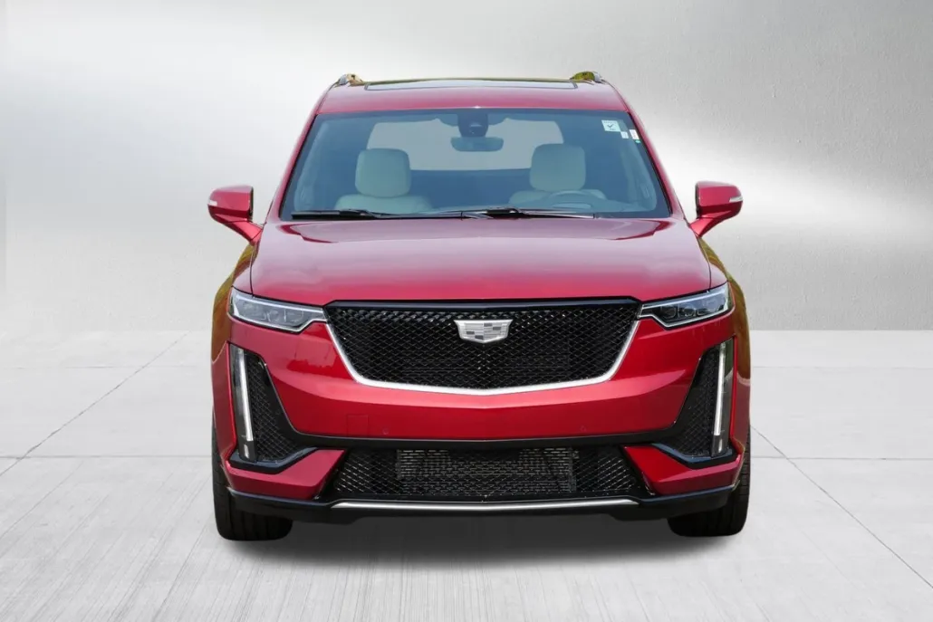 2025 Cadillac XT6 Sport photo 1
