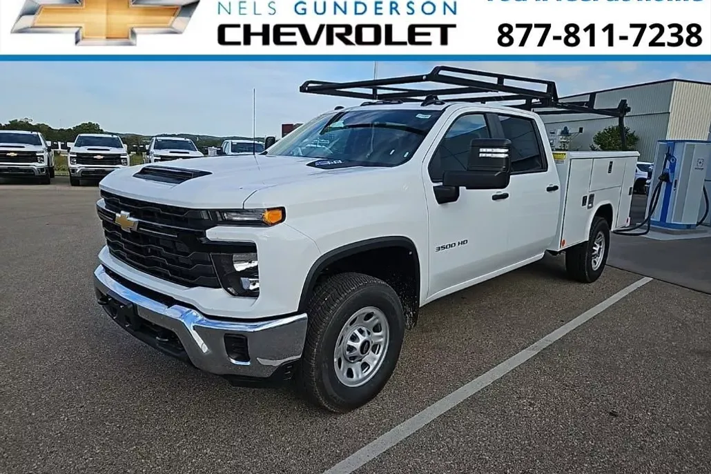 2024 Chevrolet Silverado 3500HD photo 1