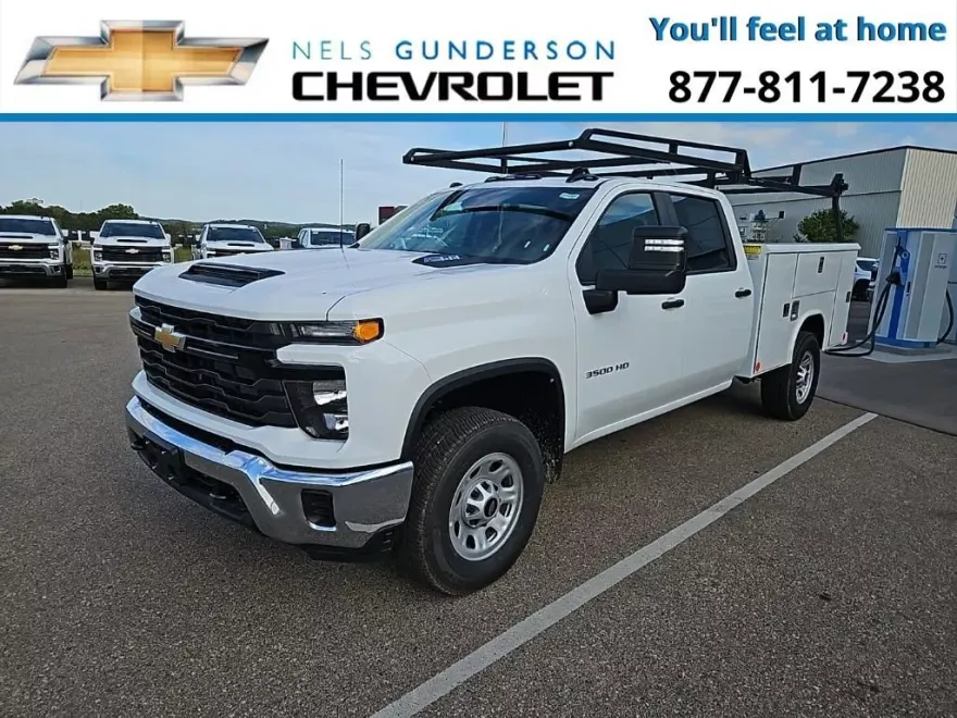 2024 Chevrolet Silverado 3500HD photo 1