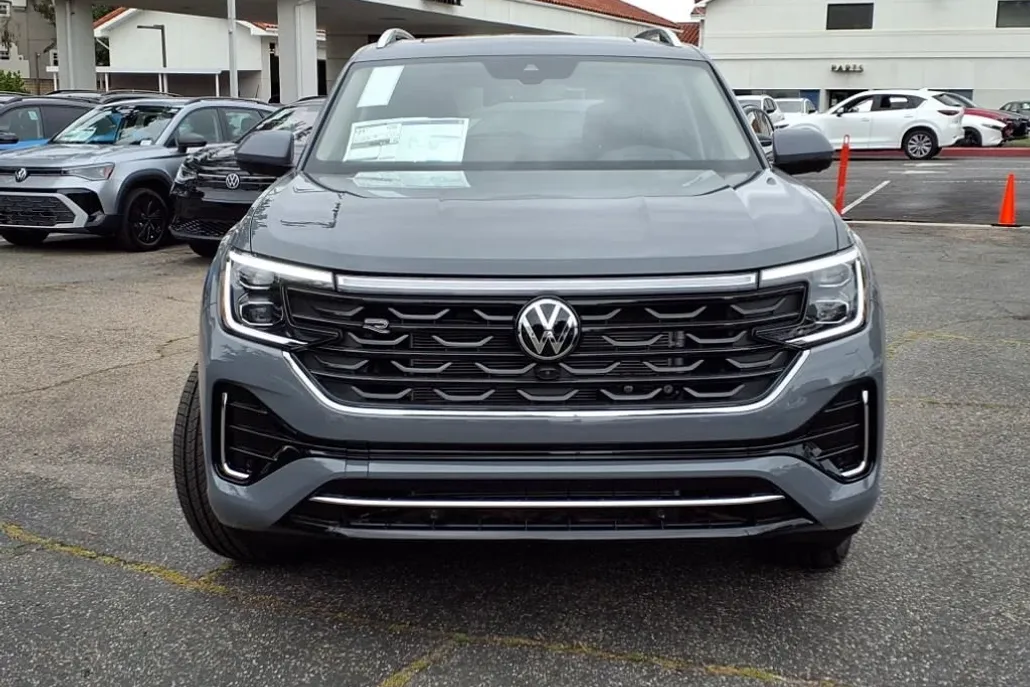 2025 Volkswagen Atlas SEL Premium R-Line photo 1
