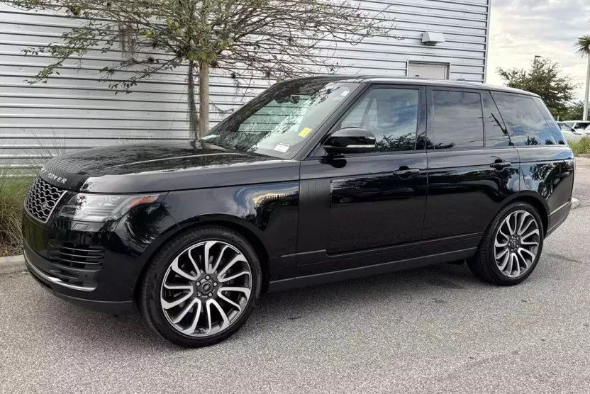 2019 Land Rover Range Rover SuperCharged photo 1