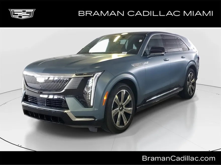 2025 Cadillac Escalade IQ Luxury photo 1