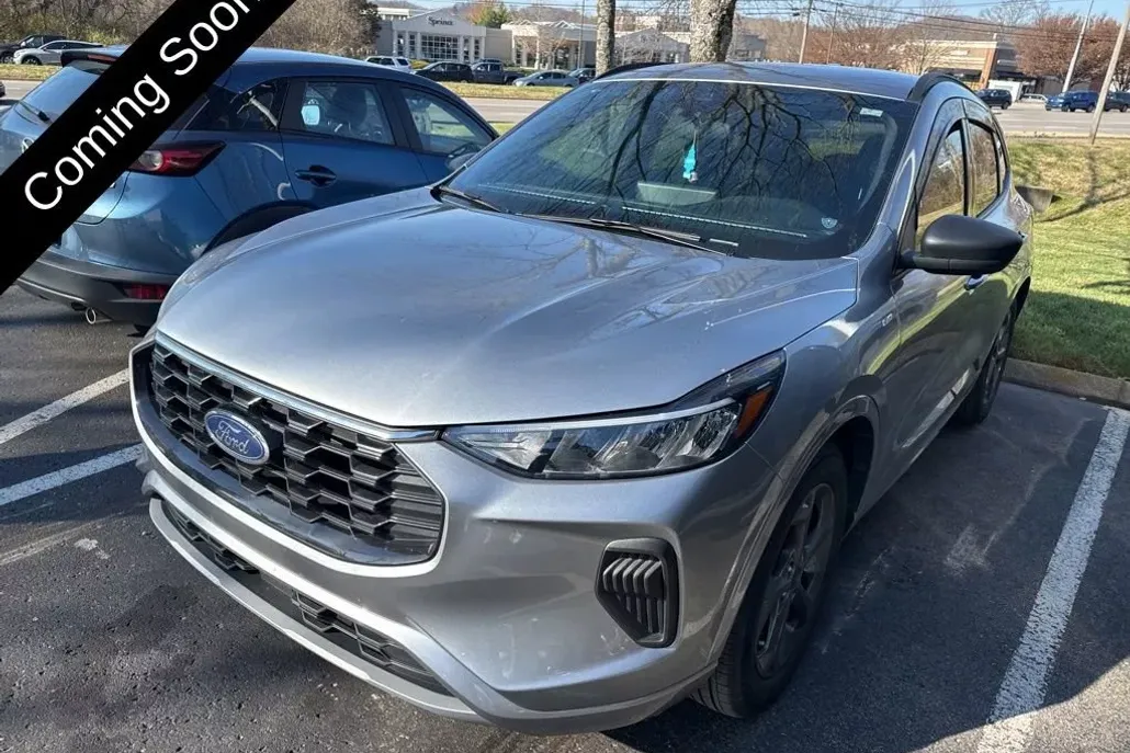 2023 Ford Escape ST-Line photo 1