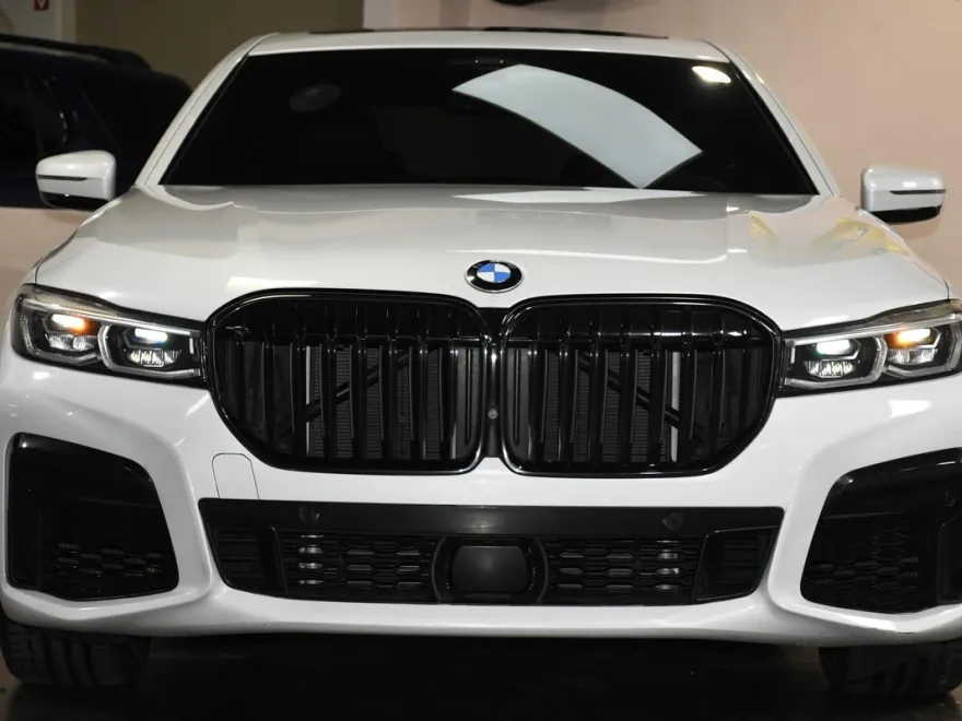 2020 Bmw 740i Sedan photo 1