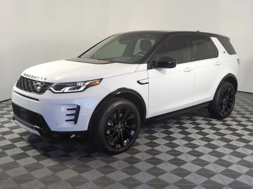 2024 Land Rover Discovery Sport Dynamic SE photo 1