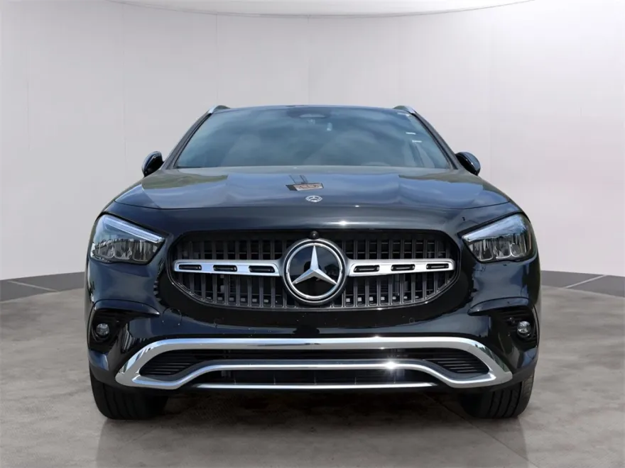2026 Mercedes Benz GLA 250 4MATIC photo 1