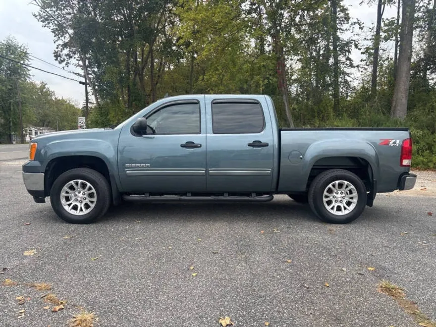 2011 Gmc Sierra 1500 SLE photo 1