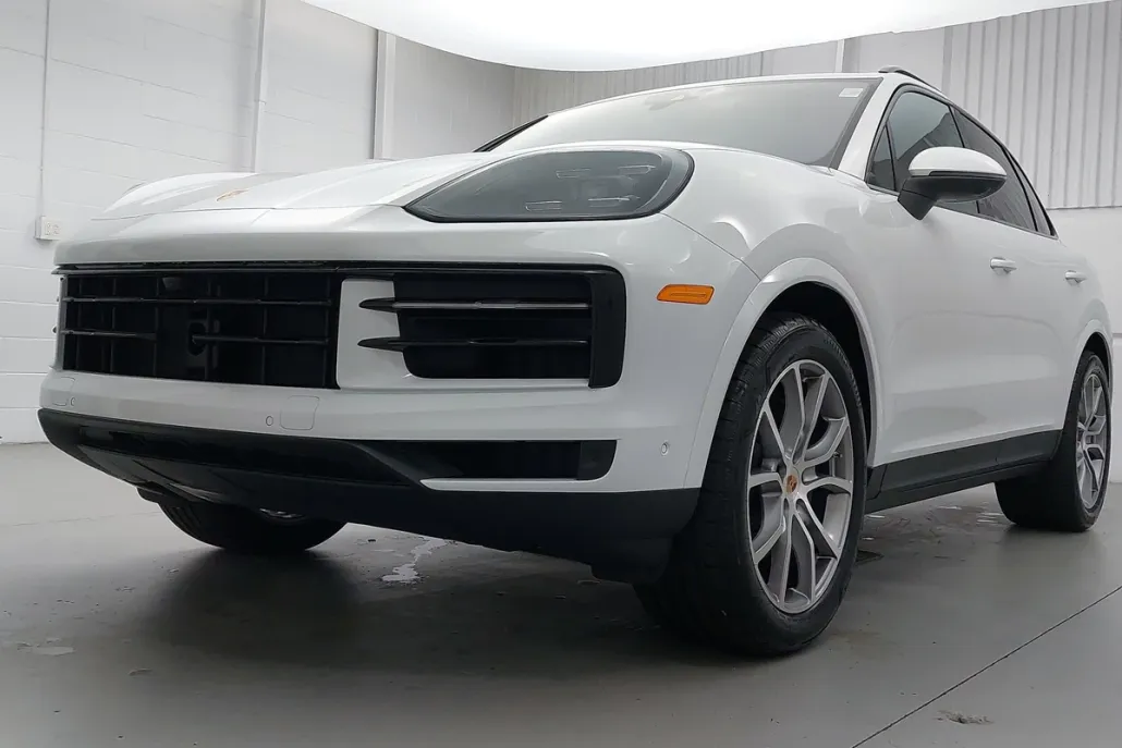 2026 Porsche Cayenne photo 1