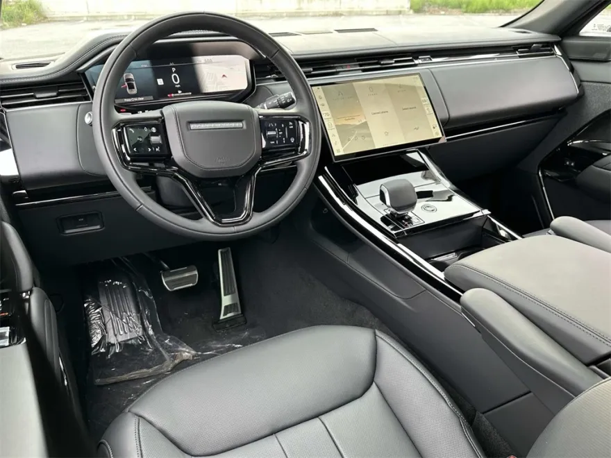 2025 Land Rover Range Rover Sport SE photo 1