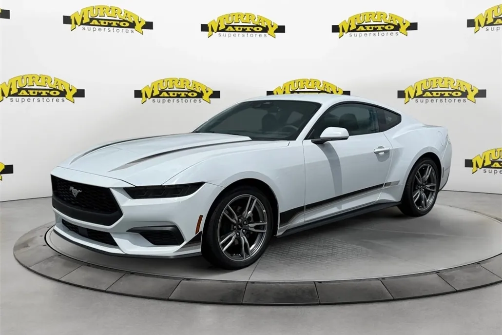 2025 Ford Mustang EcoBoost photo 1