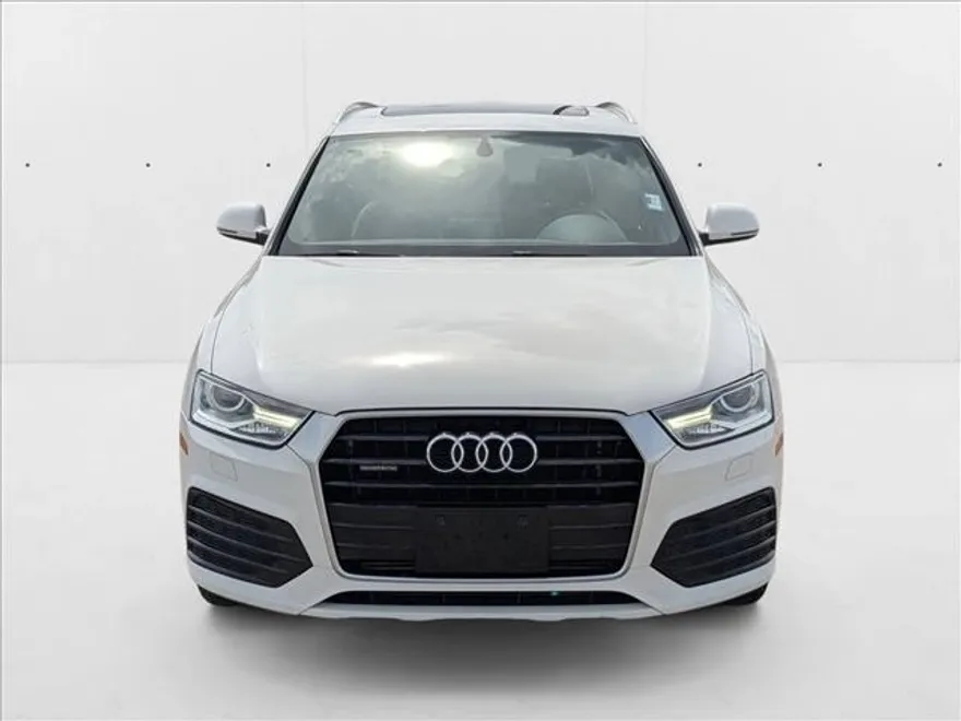 2018 Audi Q3 Premium photo 1