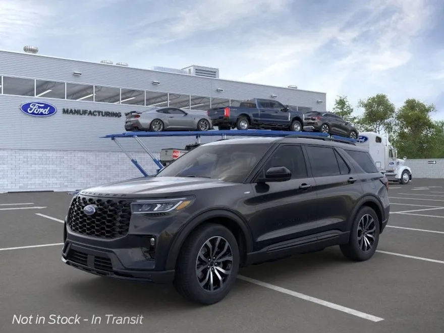 2025 Ford Explorer ST-Line photo 1