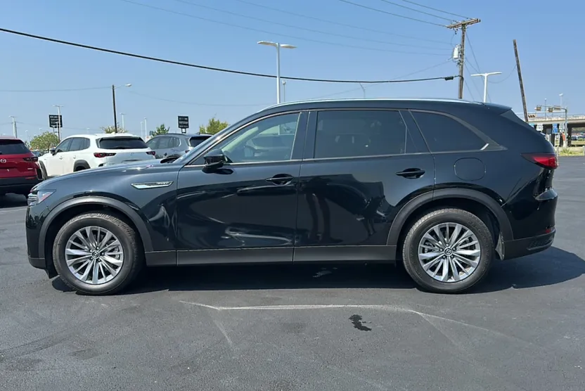 2024 Mazda CX-90 Preferred photo 1
