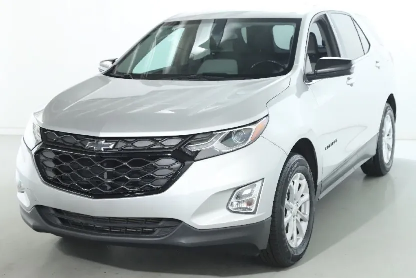 2019 Chevrolet Equinox LT photo 1