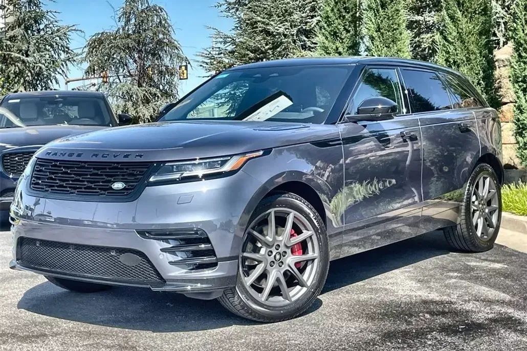 2025 Land Rover Range Rover Velar photo 1