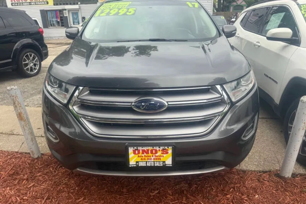 2017 Ford Edge Titanium photo 1