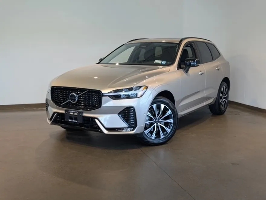 2025 Volvo XC60 B5 Plus photo 1