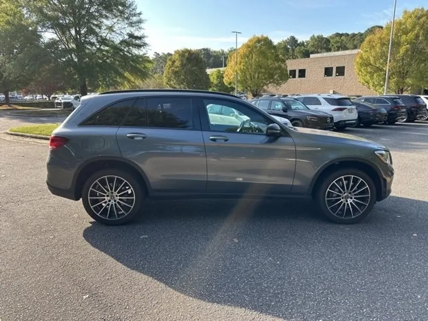2022 Mercedes Benz GLC 300 photo 1