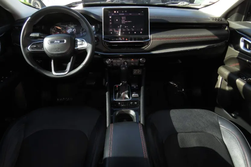 2022 Jeep Compass Trailhawk photo 1