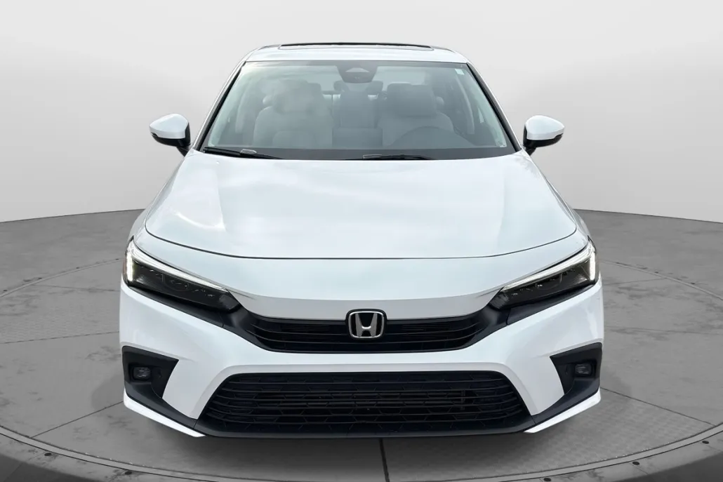 2022 Honda Civic Touring photo 1