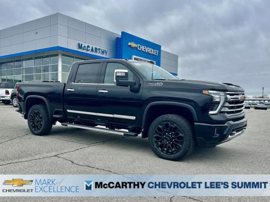 2025 Chevrolet Silverado 2500HD High Country photo 1