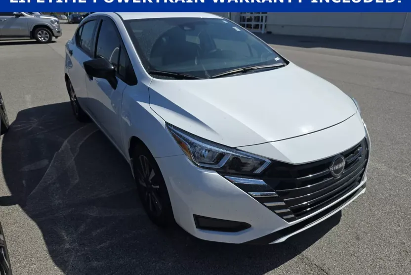 2024 Nissan Versa S photo 1