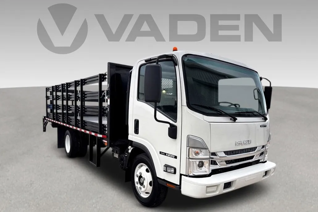 2024 Isuzu NRR photo 1