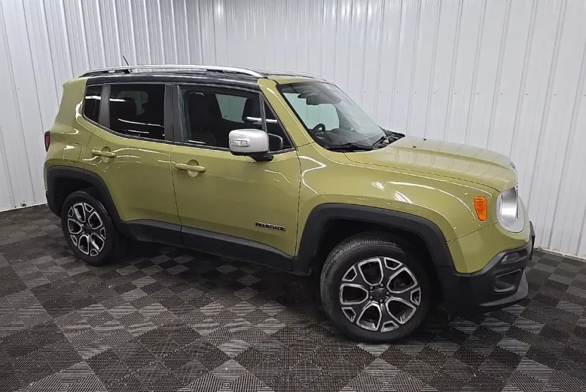 2015 Jeep Renegade Limited photo 1